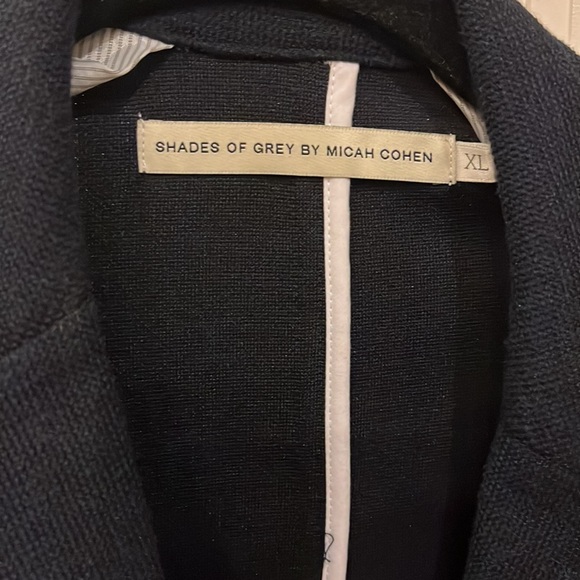 Shades of Grey by Micah Cohen 3 button blazer in Navy Blue - Picture 2 of 11